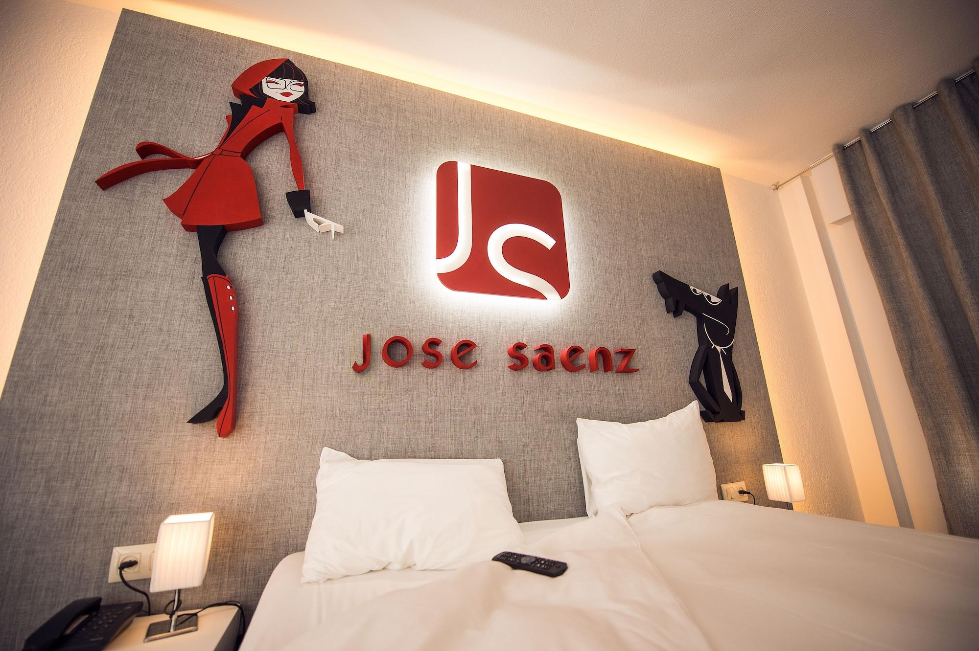 Hotel Ibis Styles La Rioja アルネド エクステリア 写真