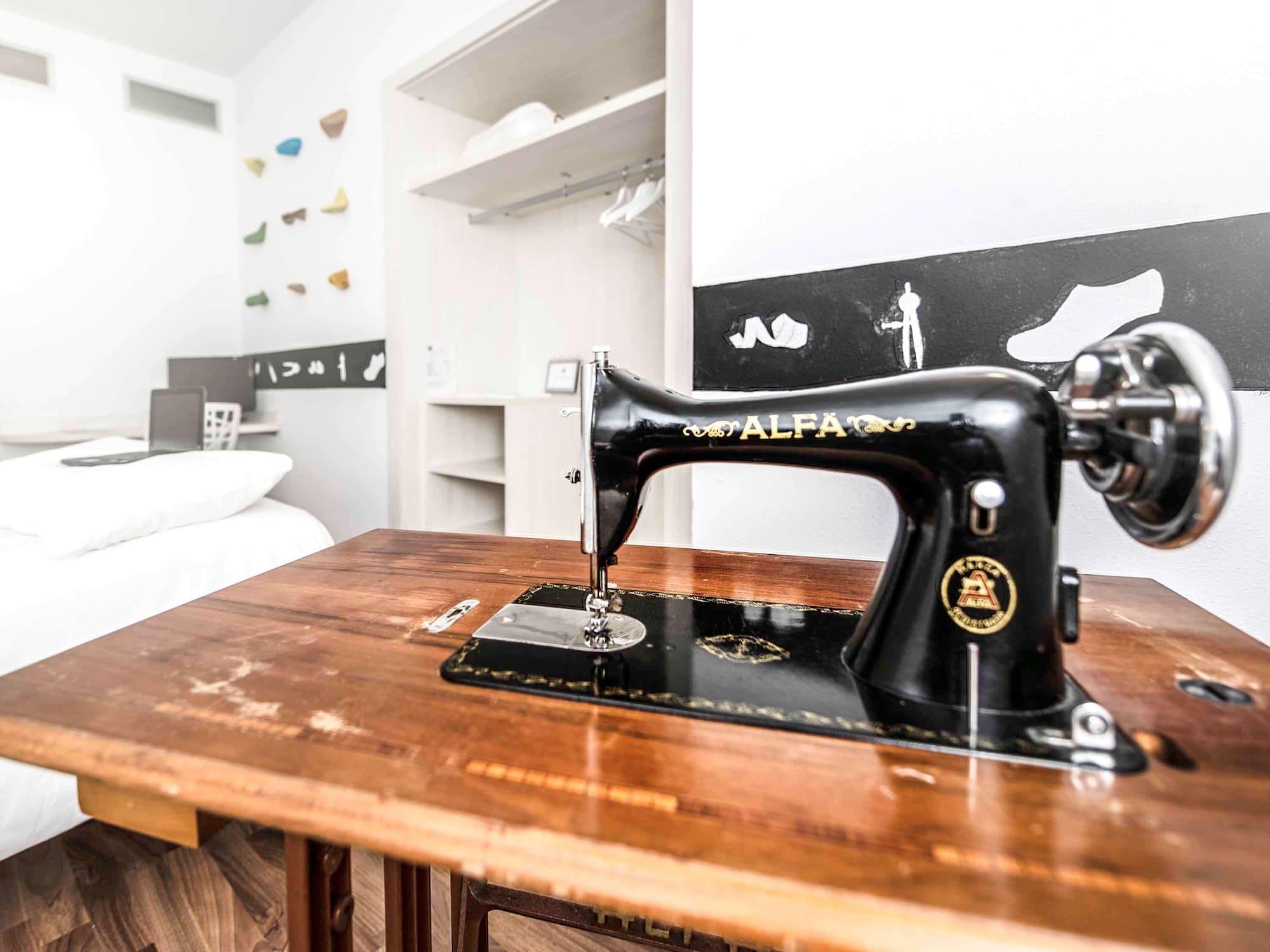 Hotel Ibis Styles La Rioja アルネド エクステリア 写真