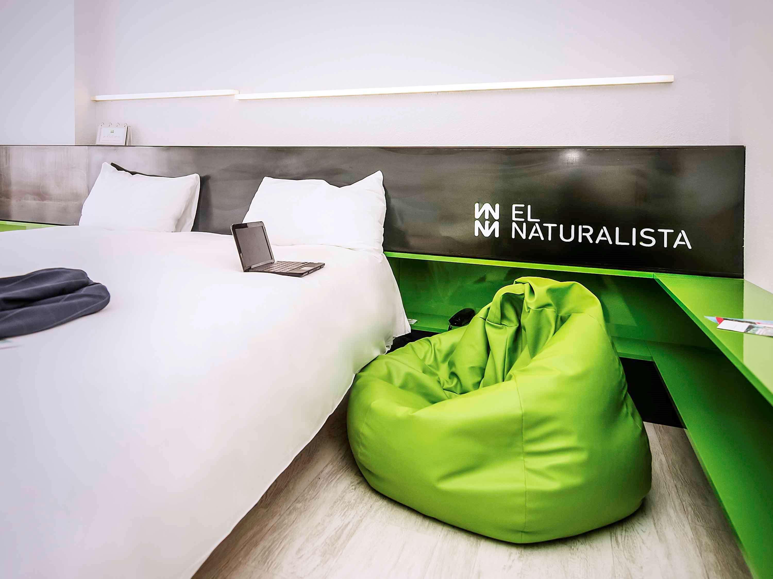 Hotel Ibis Styles La Rioja アルネド エクステリア 写真