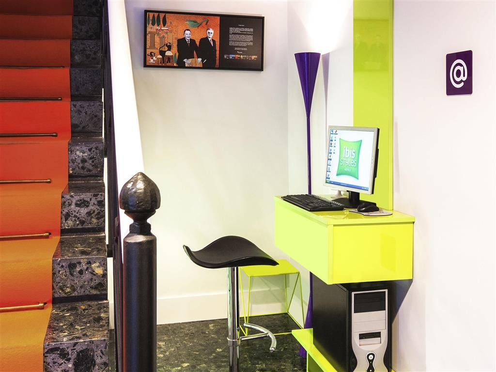 Hotel Ibis Styles La Rioja アルネド エクステリア 写真