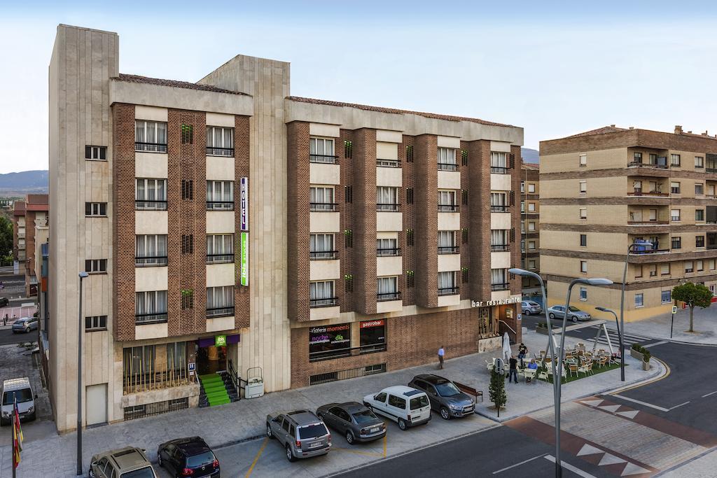 Hotel Ibis Styles La Rioja アルネド エクステリア 写真